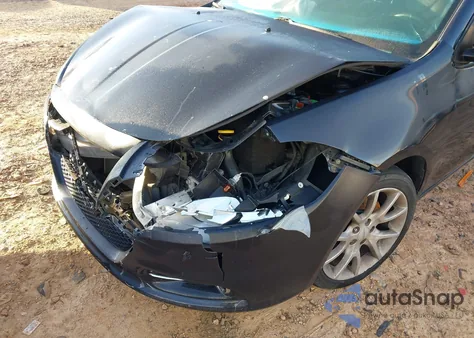 2013 Dodge Dart Limited z USA, uszkodzony, nr VIN 1C3CDFCA9DD335348